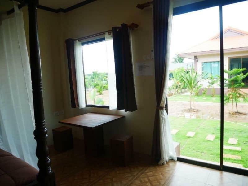 Tinna Resort Ban Nong Mai Ngam Bagian luar foto